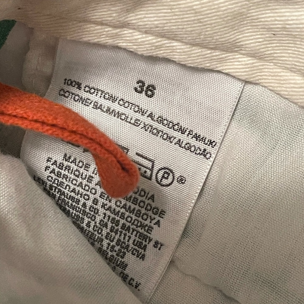 Dockers Golf Shorts - Picture 2 of 3
